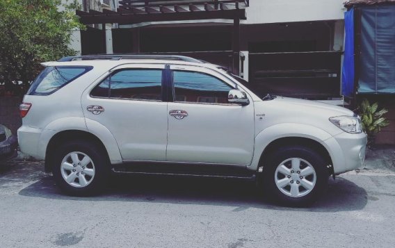 Selling 2nd Hand Toyota Fortuner 2010 at 70000 km for sale in Pasig