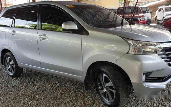 Silver Toyota Avanza 2017 at 8800 km for sale