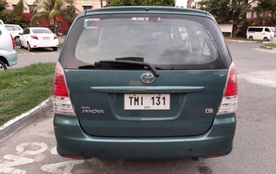 Selling 2nd Hand 2011 Toyota Innova in Taguig-3