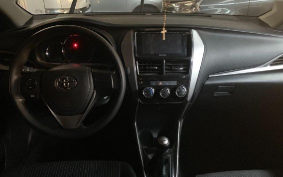 Selling Red Toyota Vios 2018 in Quezon City-1