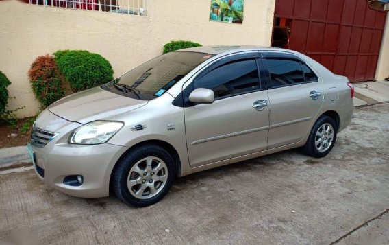 Sell 2nd Hand 2010 Toyota Vios at 84000 km in Calamba-3