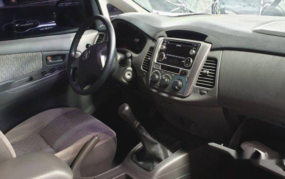 Silver Toyota Innova 2016 at 15000 km for sale in Quezon City-5