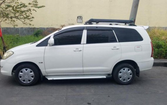 Selling 2nd Hand Toyota Innova 2005 at 114000 km in Cainta-3