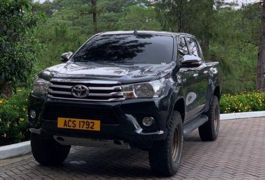 Sell Black 2016 Toyota Hilux in Quezon City