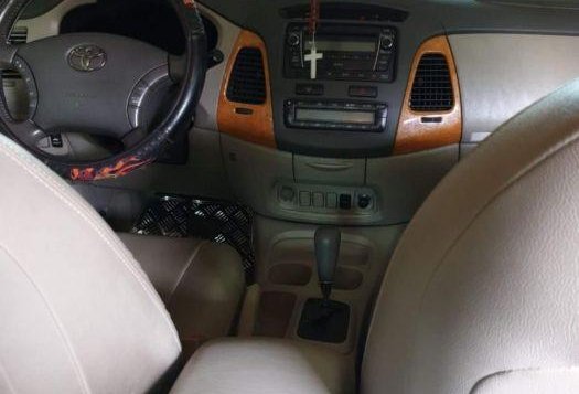 Selling 2nd Hand Toyota Innova 2010 in Mandaue-2