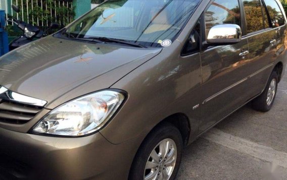 2nd Hand Toyota Innova 2011 Manual Gasoline for sale in Parañaque-1