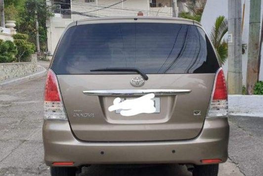 Selling 2nd Hand Toyota Innova 2010 in Mandaue-4