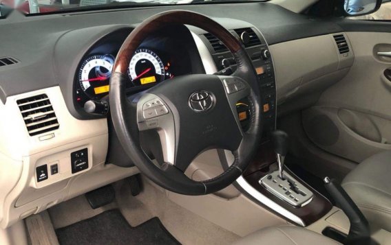 Selling 2012 Toyota Altis for sale in Makati-8