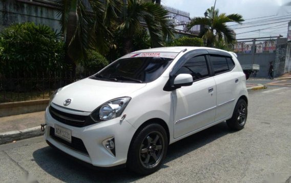 Selling 2nd Hand Toyota Wigo 2017 at 9000 km in Quezon City