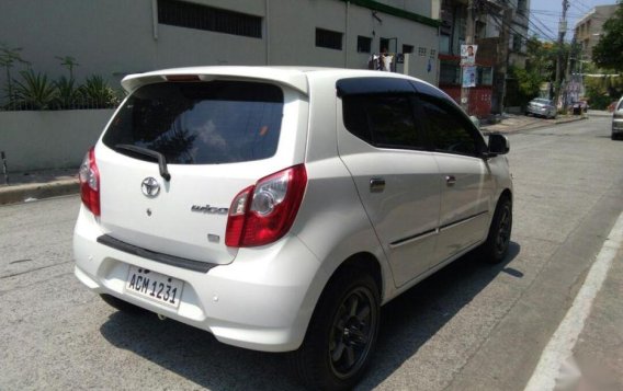 Selling 2nd Hand Toyota Wigo 2017 at 9000 km in Quezon City-1