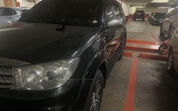 Selling Toyota Fortuner 2011 Automatic Gasoline in Mandaluyong-5