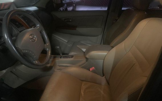 Selling Toyota Fortuner 2011 Automatic Gasoline in Mandaluyong-4