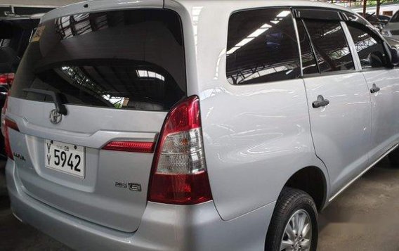 Silver Toyota Innova 2016 at 15000 km for sale in Quezon City-2