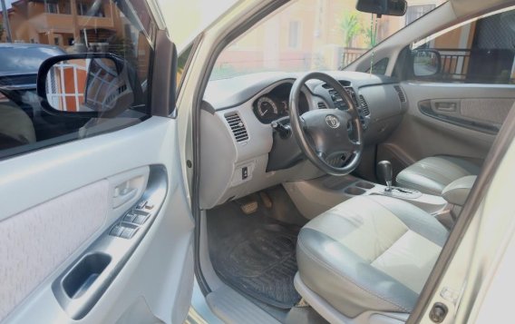 Selling 2nd Hand Toyota Innova 2007 Automatic Gasoline at 110000 km in Lemery-5