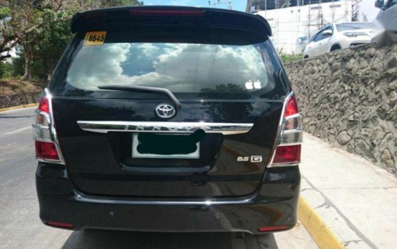 Selling Black Toyota Innova 2014 Manual Diesel in Paniqui