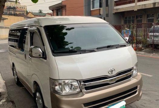 Selling Toyota Hiace 2014 at 53000 km in Quezon City-2