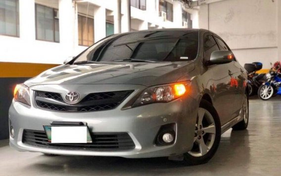 Selling 2nd Hand Toyota Altis 2012 in Manila