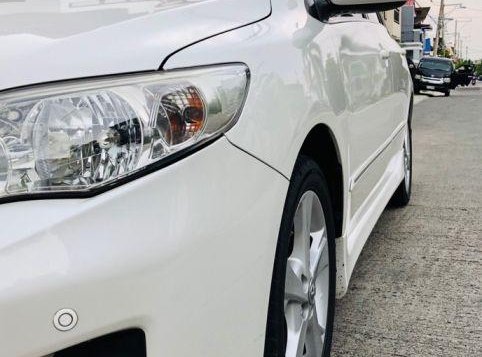 2nd Hand Toyota Altis 2011 for sale in Parañaque-2