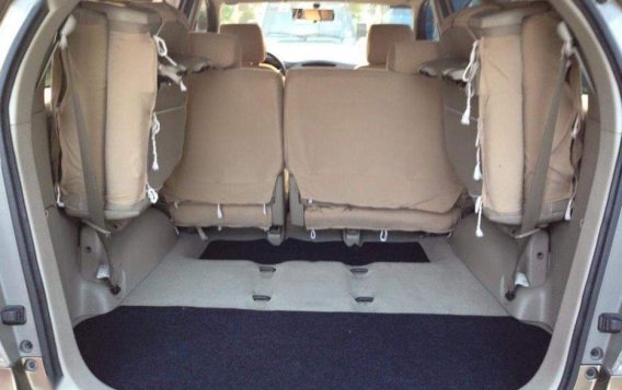 2nd Hand Toyota Innova 2011 Manual Gasoline for sale in Parañaque-5