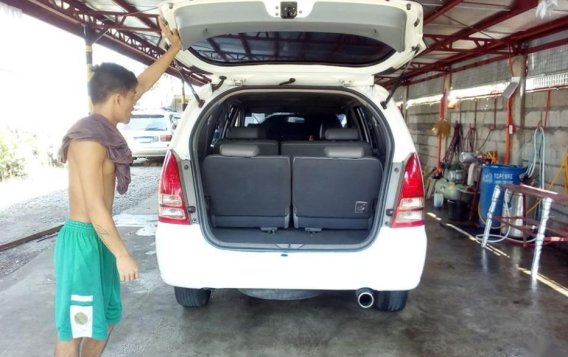 2nd Hand Toyota Innova 2006 for sale in San Leonardo-9