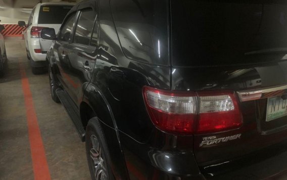 Selling Toyota Fortuner 2011 Automatic Gasoline in Mandaluyong-3