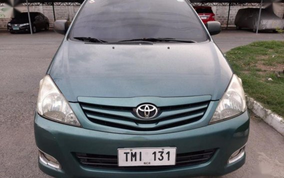 Selling 2nd Hand 2011 Toyota Innova in Taguig-1