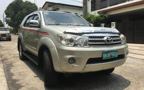 Selling Toyota Fortuner 2011 Manual Diesel in Meycauayan-1