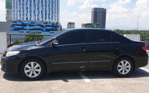 Selling 2nd Hand Toyota Altis 2013 in Quezon City-5