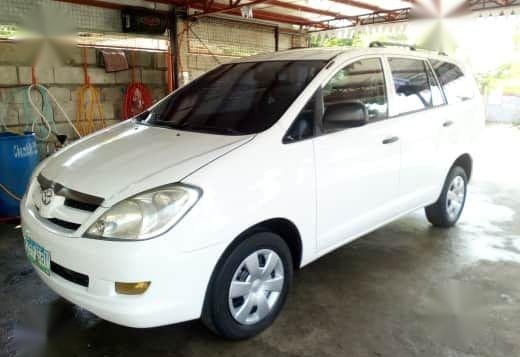 2nd Hand Toyota Innova 2006 for sale in San Leonardo-1