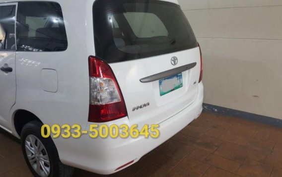 Selling 2nd Hand 2013 Toyota Innova in Manila-1