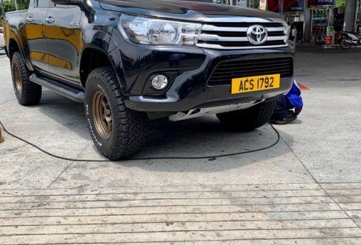 Sell Black 2016 Toyota Hilux in Quezon City-3