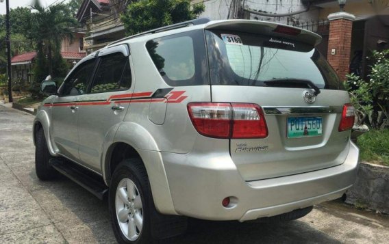 Selling Toyota Fortuner 2011 Manual Diesel in Meycauayan-6