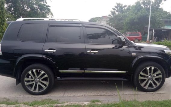 Selling Toyota Land Cruiser Automatic Diesel in Caloocan-7