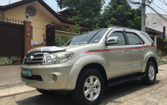 Selling Toyota Fortuner 2011 Manual Diesel in Meycauayan-4