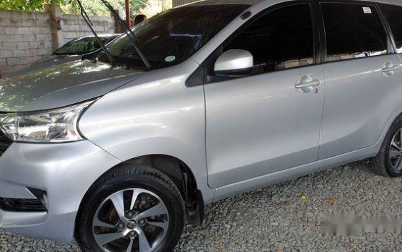 Silver Toyota Avanza 2017 at 8800 km for sale-1