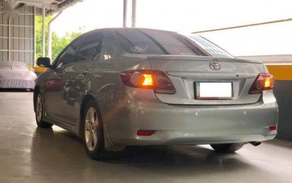 Selling 2nd Hand Toyota Altis 2012 in Manila-3