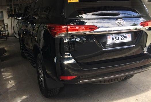 Sell 2nd Hand 2018 Toyota Fortuner Automatic Diesel at 9000 km in Pasig-8