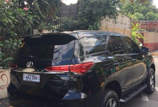Sell 2nd Hand 2018 Toyota Fortuner Automatic Diesel at 9000 km in Pasig-2
