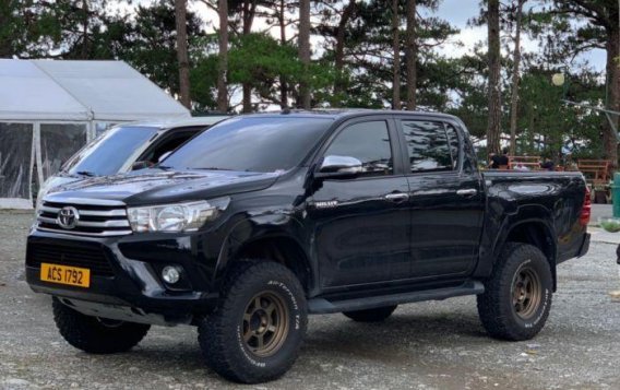 Sell Black 2016 Toyota Hilux in Quezon City-1