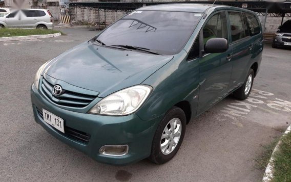 Selling 2nd Hand 2011 Toyota Innova in Taguig