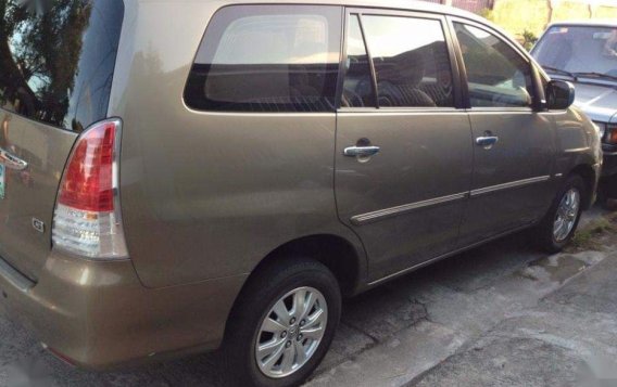 2nd Hand Toyota Innova 2011 Manual Gasoline for sale in Parañaque-2