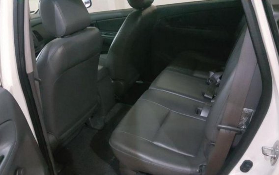 Selling 2nd Hand 2013 Toyota Innova in Manila-4