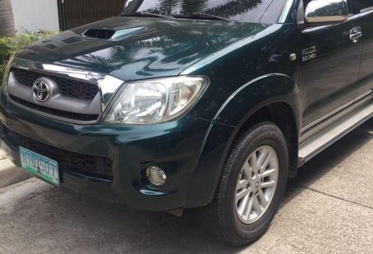 Selling 2nd Hand Toyota Hilux 2010 Automatic Diesel at 90000 km in Quezon City