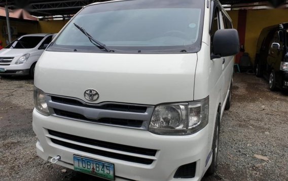 Selling 2nd Hand Toyota Hiace 2012 Manual Diesel at 85000 km in Quezon City-2