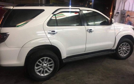 Selling 2nd Hand Toyota Fortuner 2014 Manual Diesel at 100000 km in Silang-1