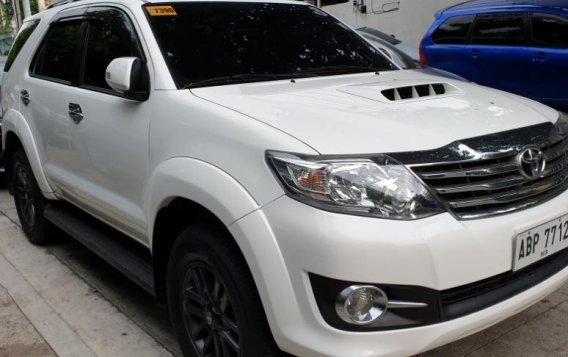 Selling White Toyota Fortuner 2016 at 20000 km in Quezon City