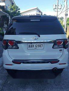Sell White 2014 Toyota Fortuner Automatic Diesel at 35710 km -3