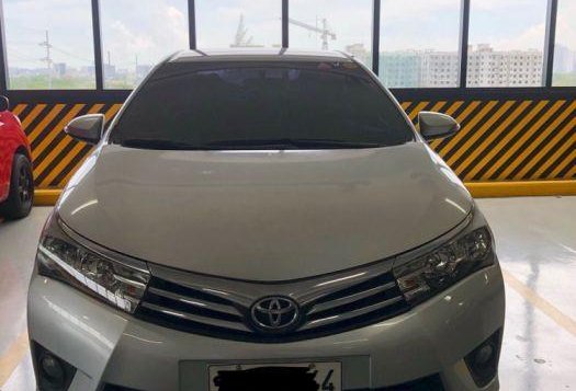 Selling Toyota Altis 2014 Automatic Gasoline in Makati