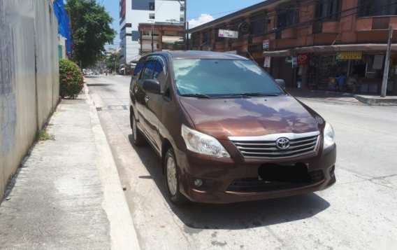 Brown Toyota Innova 2014 Manual Diesel for sale in Quezon City