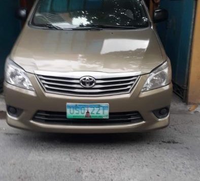 Selling 2nd Hand Toyota Innova 2013 Manual Diesel at 69485 km in Makati